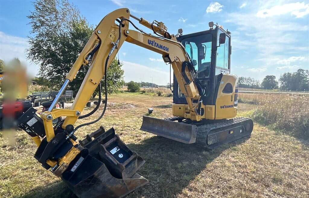 2021 Komatsu PC26MR-5